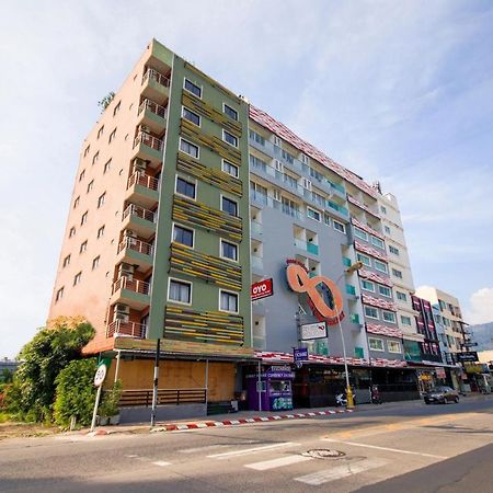 Oyo 861 Patong Dynasty Hotel Exterior foto