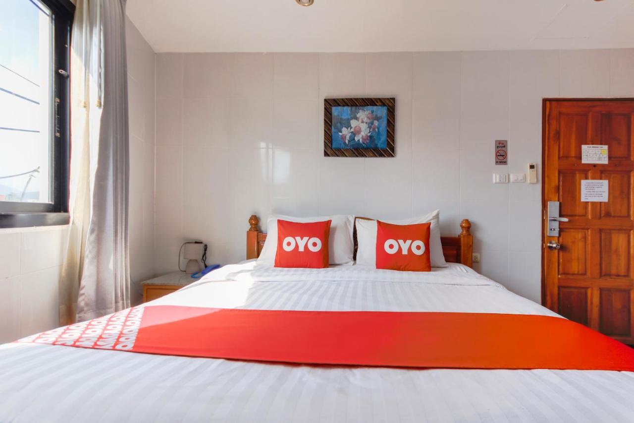 Oyo 861 Patong Dynasty Hotel Exterior foto